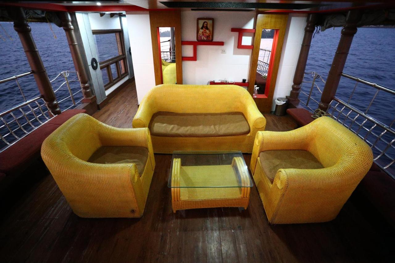 Friends Cruise, Nightstay Houseboat Alappuzha Eksteriør billede