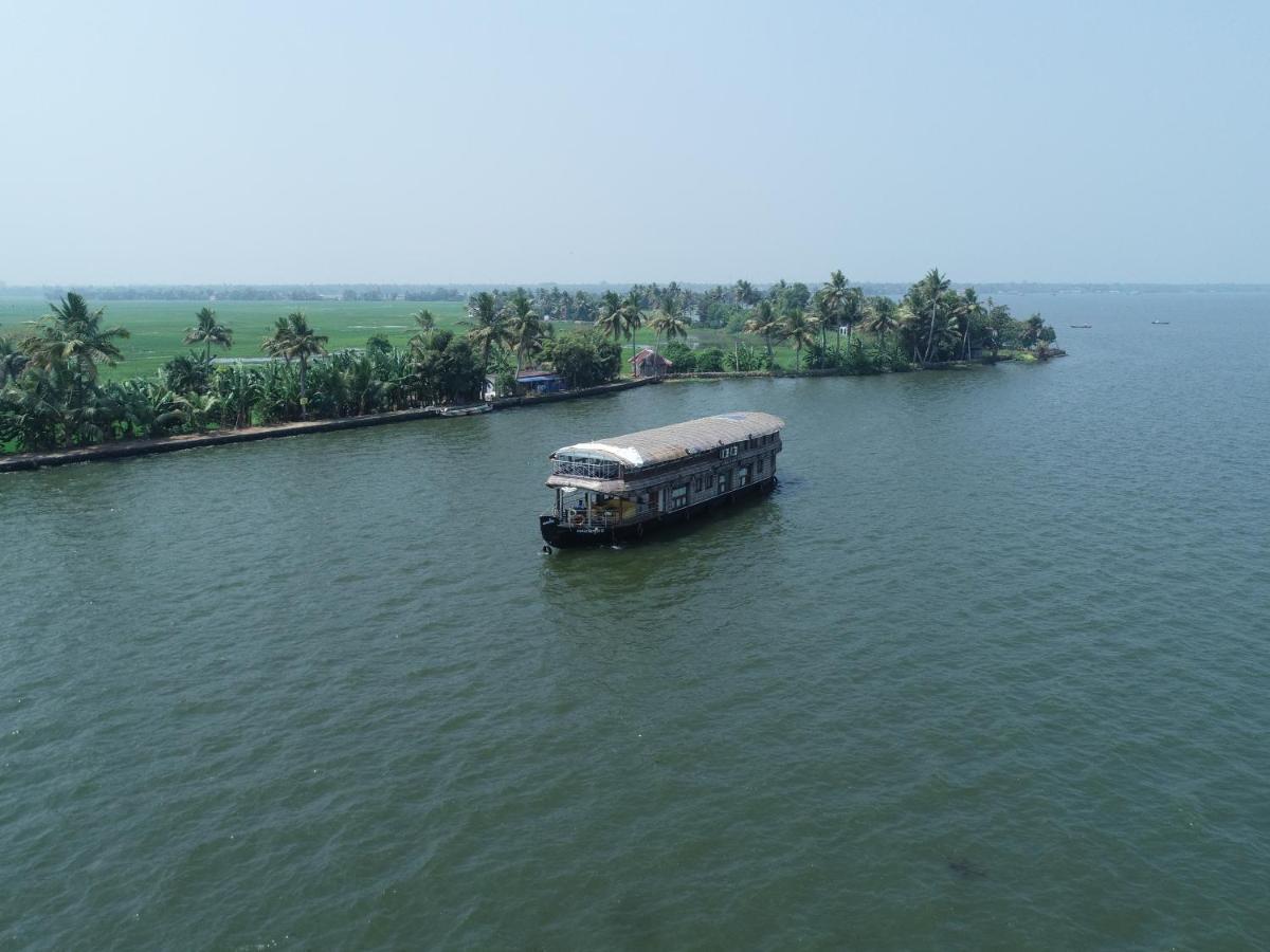 Friends Cruise, Nightstay Houseboat Alappuzha Eksteriør billede