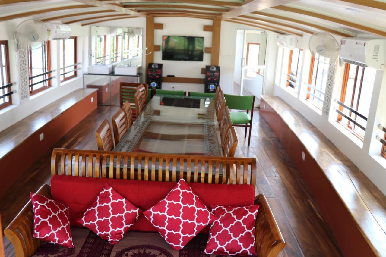 Friends Cruise, Nightstay Houseboat Alappuzha Eksteriør billede