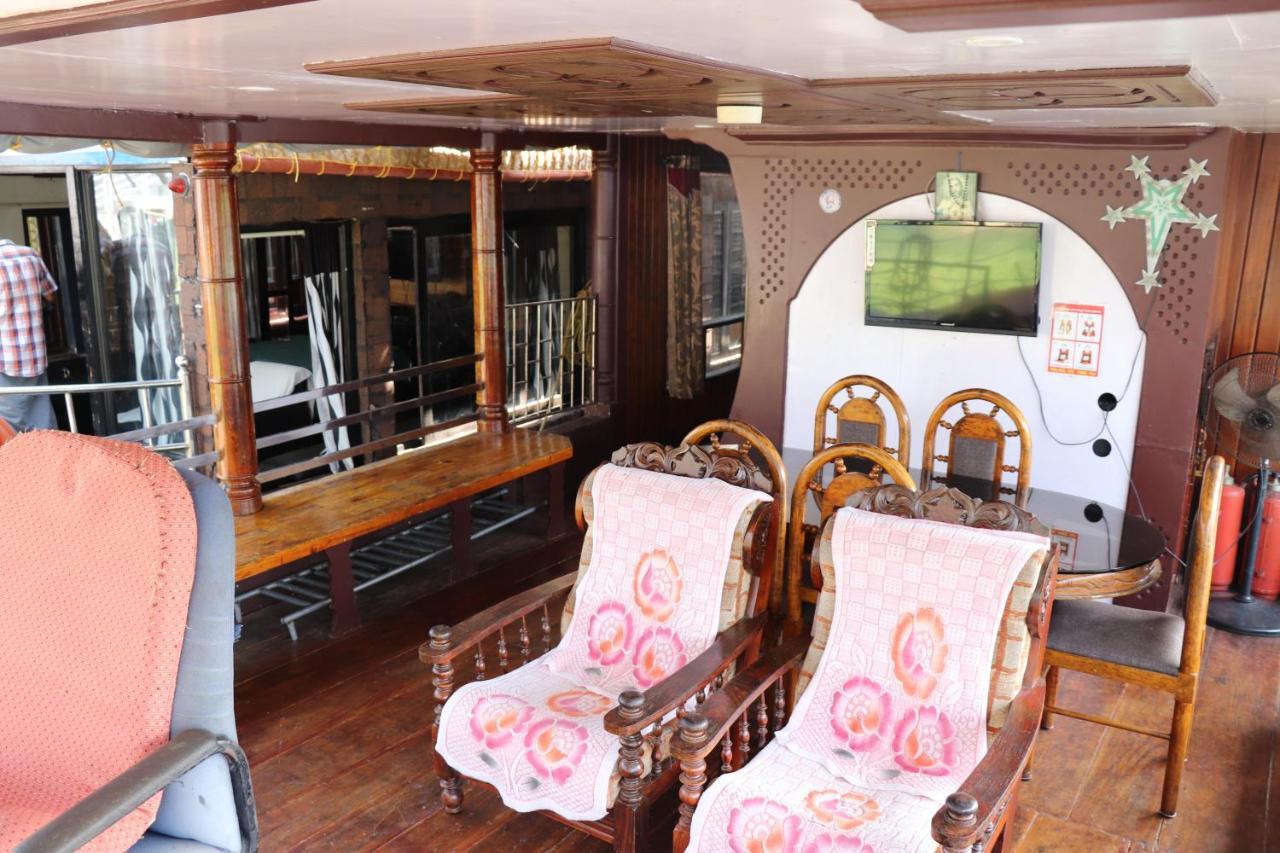 Friends Cruise, Nightstay Houseboat Alappuzha Eksteriør billede